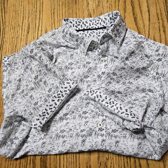 Report  Casual Button Down Shirt With Palm Trees Size M - Picture 2 of 9